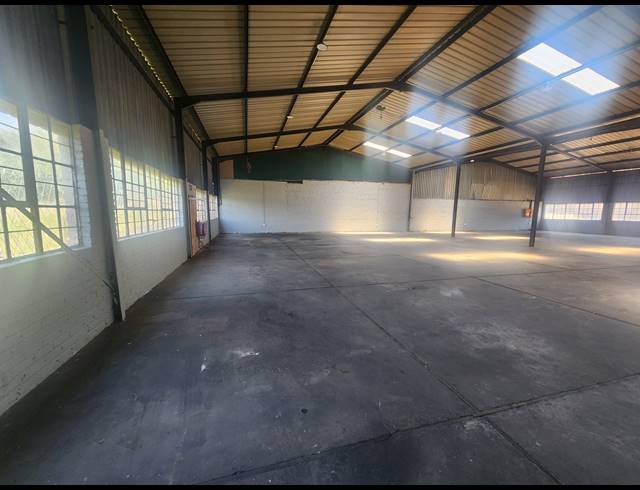 751M² WAREHOUSE TO LET IN WADEVILLE